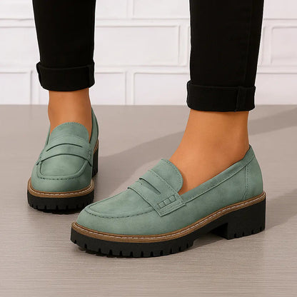 Nadia | Mocasines de ante atemporales